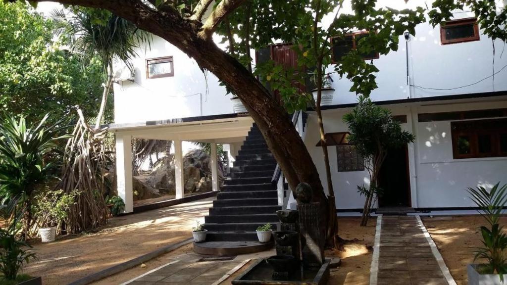 Sri Lanka Beach House Hotel Rathgama Luaran gambar
